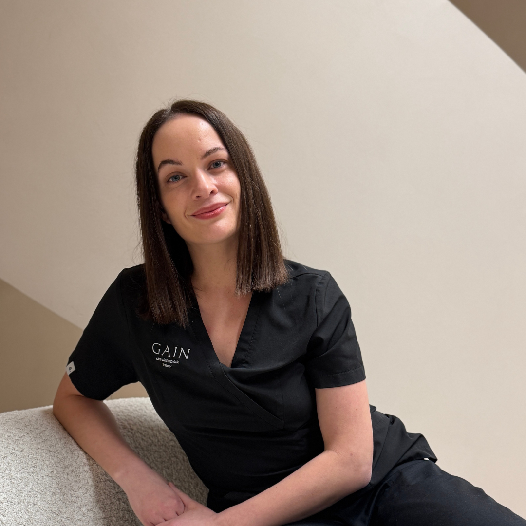 Prečo vyzeráte staršie, ako naozaj ste? Lekárka estetickej medicí­ny radí­, ako na mladší­ vzhľad